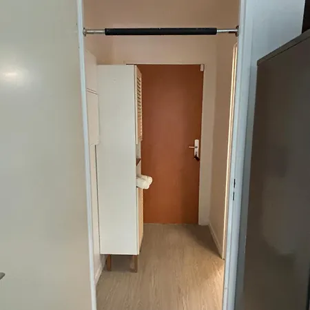 Studio Le Bourget, Apartment
